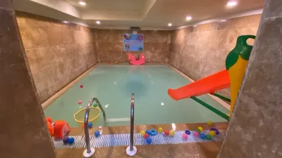 استخرخانوادگی چیتگر